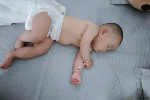 安溪宝宝口水多怎么回事